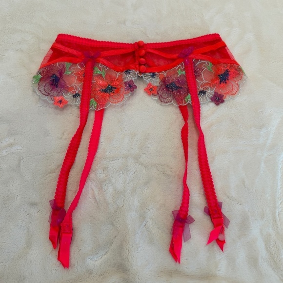 New! For Love and Lemons Zinnia Red Floral Garter Belt Neon 31667 - Picture 4 of 12
